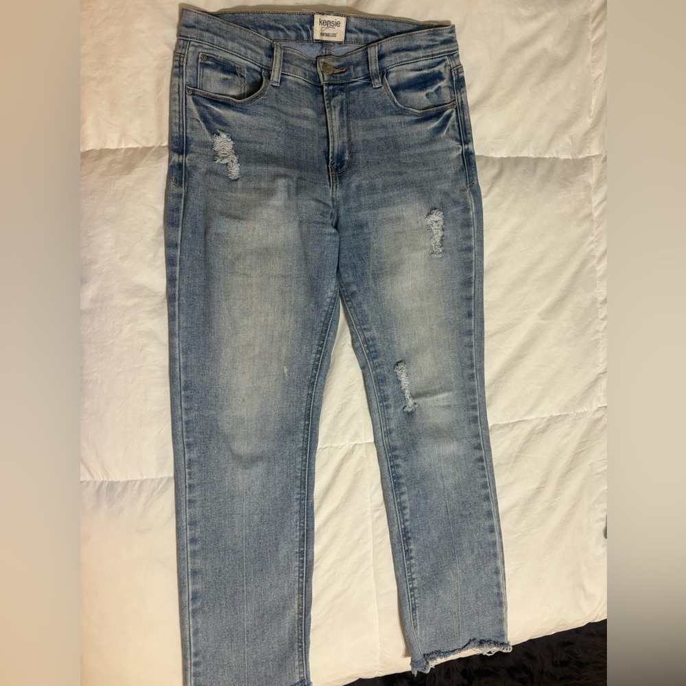 Women's Distressed Blue Jeans